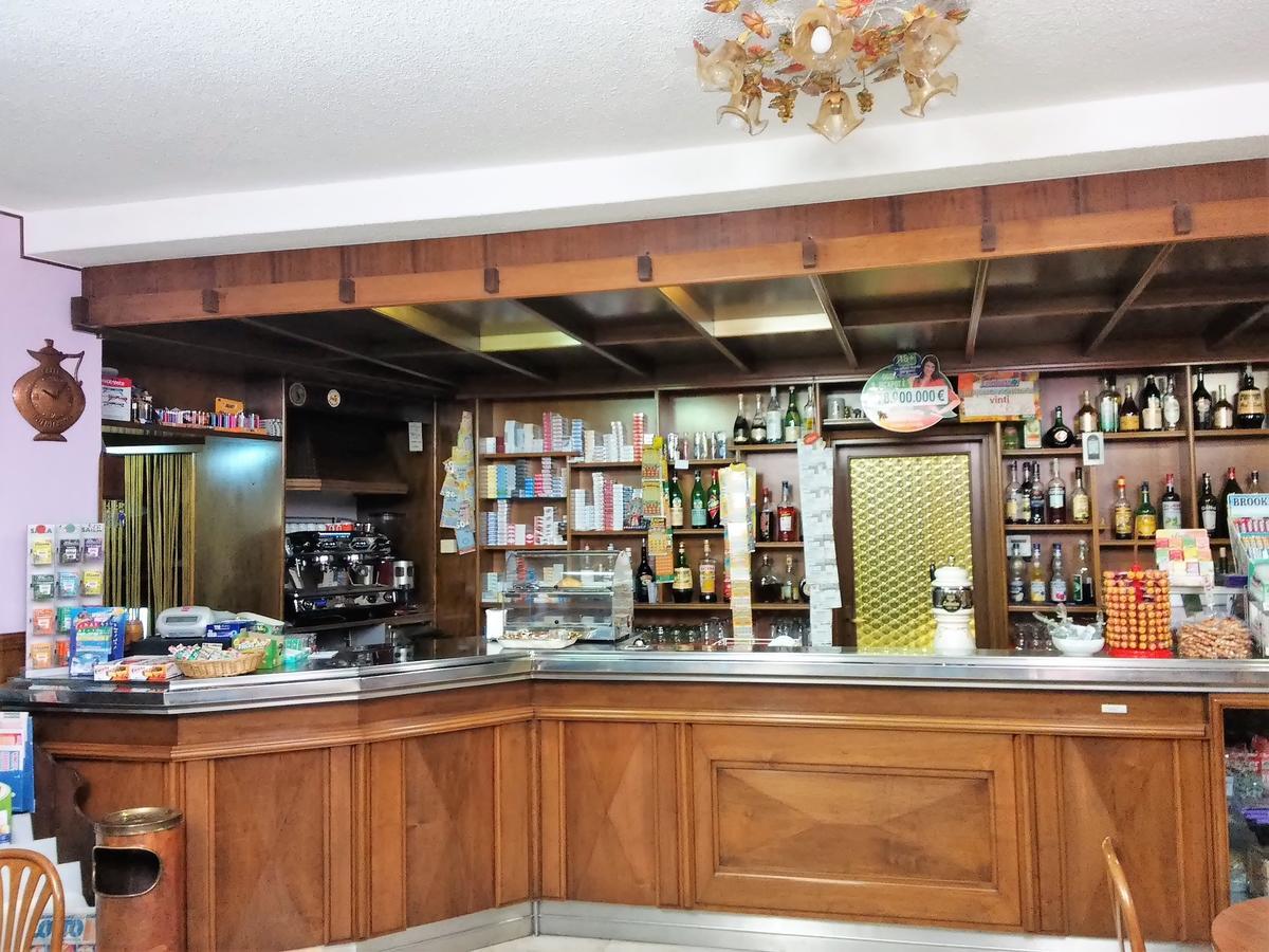 Albergo De March Farra d'Alpago Εξωτερικό φωτογραφία